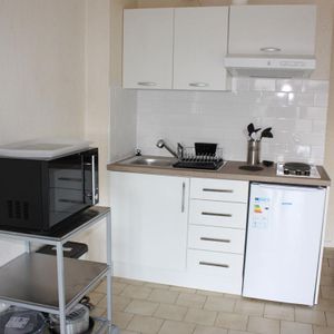 Studio meublé au 1er étage - Photo 2