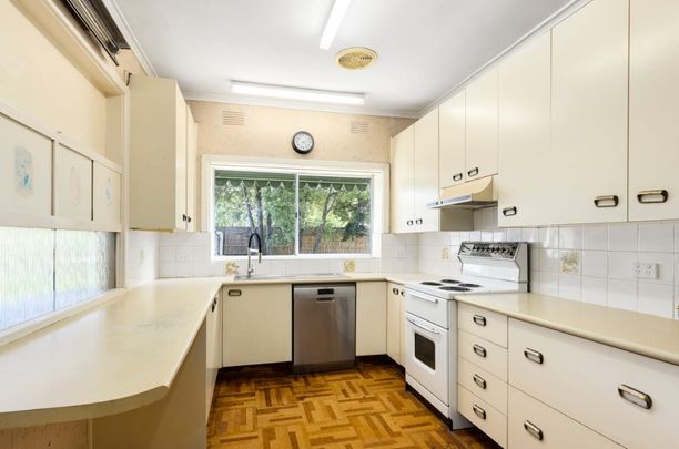 11a Third Street, Parkdale VIC 3195 - House For Rent | Domain - Photo 1