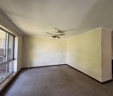Neat & Convenient 2 Bedroom Granny Flat in Central Mandurah - Photo 2