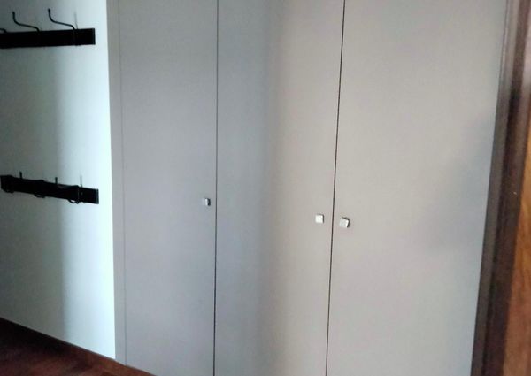 Apartamento T1 luminoso na Rua Henrique de Sousa Reis no Porto