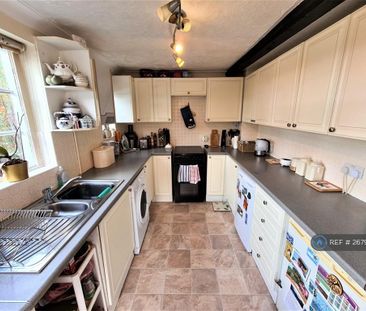 2 bedroom terraced house to rent - Photo 6