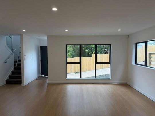 Brand New - Big 4 Bedroom Houses - Photo 1