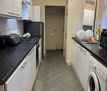 Room in a Shared House, Wilberforce Road, LE3 - Photo 5