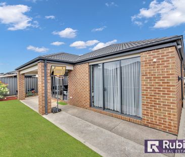 Comfortable living starts here - Photo 4