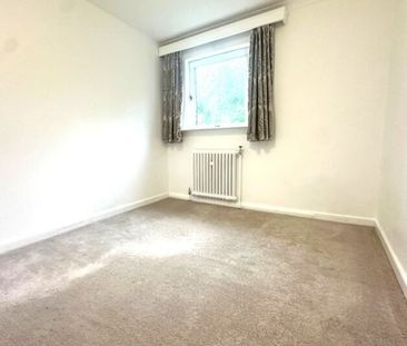 Belmont Close, Blackburn. Lancs. BB2 7AP - Photo 4