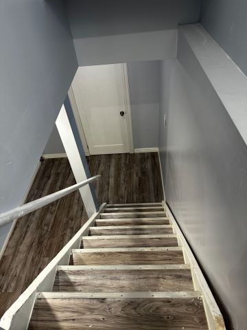 For Lease - 560 Stonehenge Drive, Hamilton, Ontario - Photo 3