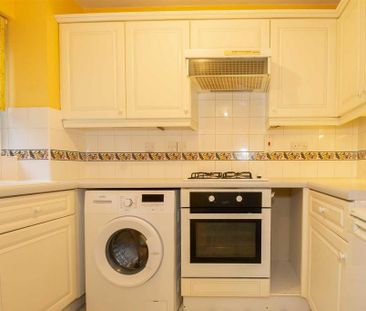 2 bedroom semi-detached house to rent - Photo 3