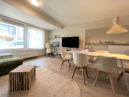 Gelijkvloers appartement met 3-slaapkamers en tuin in het Zoute. - Photo 4