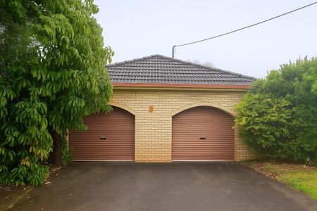 Private Unit in Duplex in Centenary Heights - Photo 4