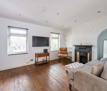 2 bedroom terraced house to rent - Photo 2