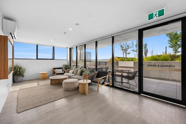 Spacious Resort Style Living in Aspen Village - Photo 1