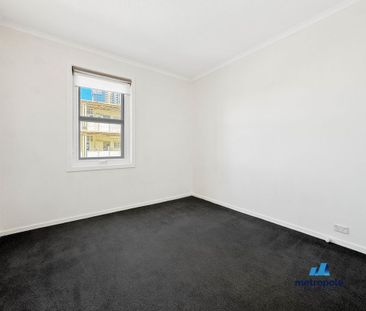 11/106 Southbank Boulevard, SOUTHBANK, VIC - Photo 2