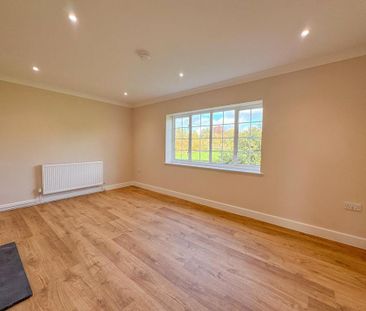 6 bedroom detached house to rent - Photo 4