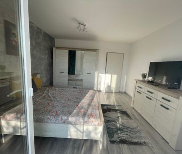 Inchiriere garsoniera cu gradina proprie si terasa in Sanpetru Resi... - Photo 5