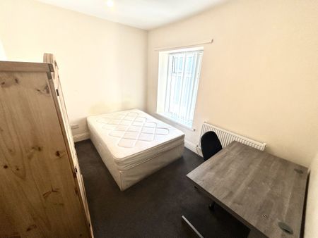 Llantwit Road, Treforest - Photo 4