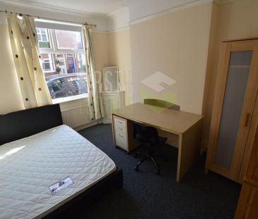 4 bedroom terraced house to rent - Photo 5