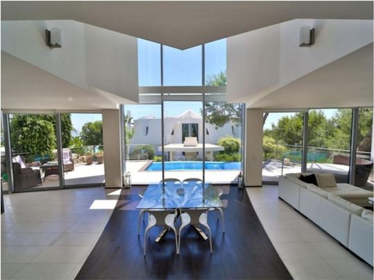 5 room luxury Villa for rent in Marbella, Andalusia - Photo 1