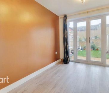 4 bedroom townhouse to rent - Photo 2