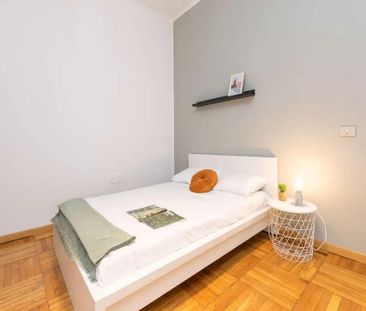 Via Novegno, Milan, Lombardy 20149 - Photo 3