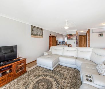 Tidy 2 Bedroom Unit Close to Mandurah Foreshore - Photo 6