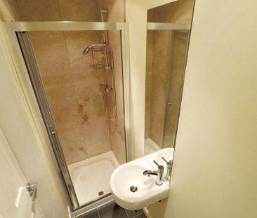 2 Bedroom Apartment To Let - Photo 6