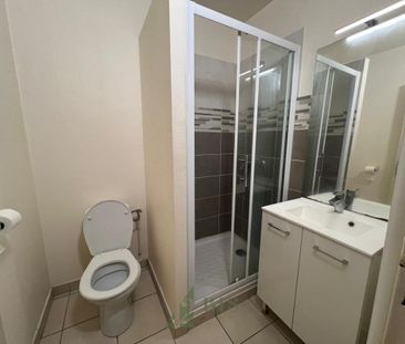 Location Appartement 2 pièces 44m² ROANNE 42300 - Photo 3