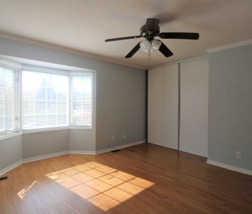 For Lease - 355 Crowder Boulevard, Newmarket, Ontario - Photo 6