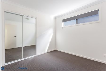 Located in a quiet Glenvale Street, this new property is sure to impress! - Photo 2