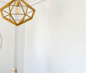 Luxury penthouse for rent in Estepona, Andalusia - Photo 1