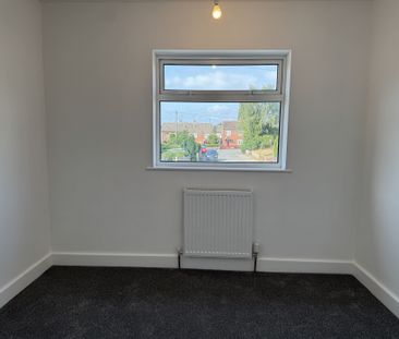 Fir Tree Close, Forest Town, MANSFIELD - Photo 4