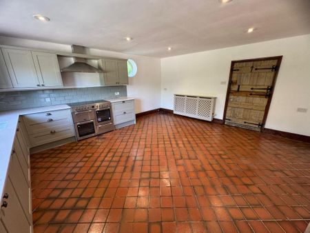 3 bedroom detached house to rent - Photo 5