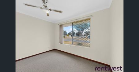Low Maintenance Living in a Quiet Cul-de-Sac - Photo 5