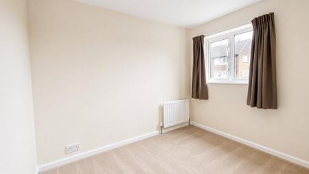 3 bedroom terraced house to rent - Photo 3
