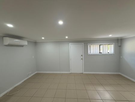 Renovated 4 bedroom home - Photo 5