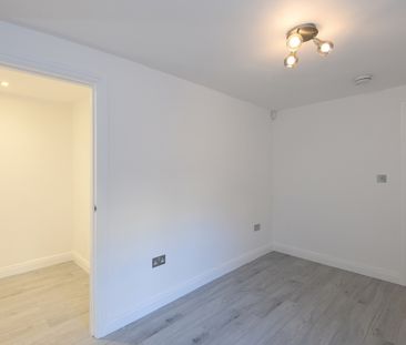 2 Bed Flat, Messina Avenue, NW6 - Photo 2