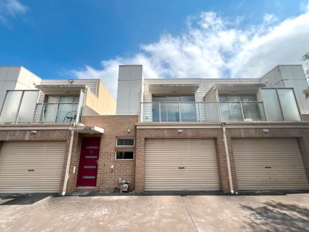 2 bedroom townhouse in the heart of Boronia - Photo 3