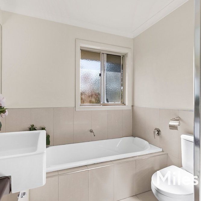 2 Liberty Parade, Ivanhoe - Photo 1