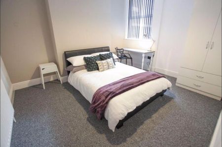 Sheil Rd, Kensington. - Photo 4