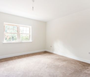 6 bedroom detached house to rent - Photo 3