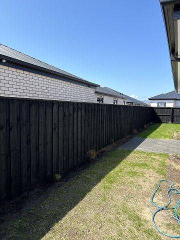 New 4 Bedroom Home - Photo 2