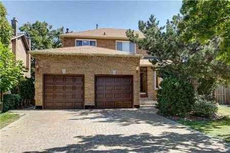 For Lease - 21 Kersey Crescent, Richmond Hill, Ontario - Photo 2