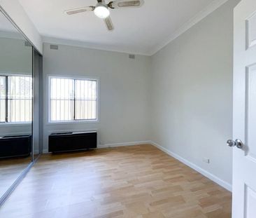 588 The Horsely Drive, Smithfield, NSW 2164 - Photo 5