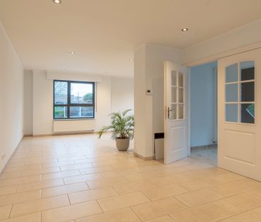 Gunstig gelegen 3 slpk woning met ruime tuin te Oud-Turnhout - Photo 5