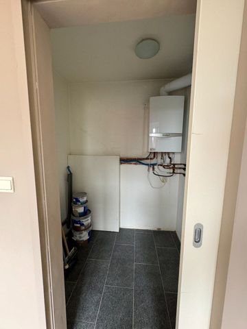Duplex appartement met 3 slaapkamers en 2 autostaanplaatsen in hartje Beringen - Foto 5