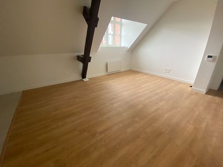 Location Appartement 3 pièces 65m² ROUBAIX 59100 - Photo 2