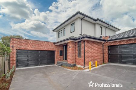 51B Allanfield Crescent, Boronia VIC 3155 - Photo 3