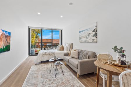 Furnished Studio Apartment - Bills Included - Photo 4