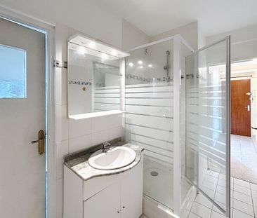 Location Appartement 3 pièces 60m² ST LO 50000 - Photo 5