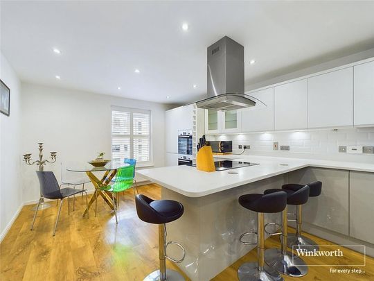 2 bedroom penthouse to rent - Photo 1