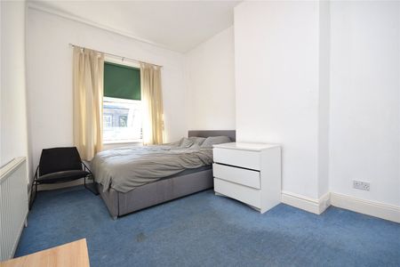 36, New Park Street, Morley, Leeds, West Yorkshire, LS27 0PS - Photo 2